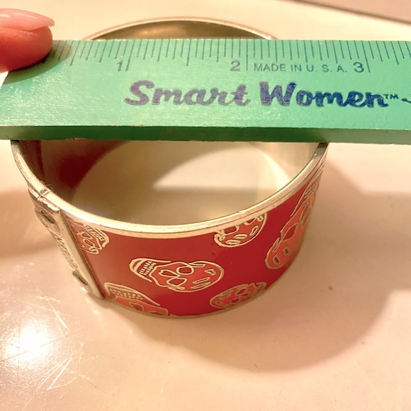 Alexander McQueen Red ☠️ Skull Bangle Bracelet - Picture 12 of 16